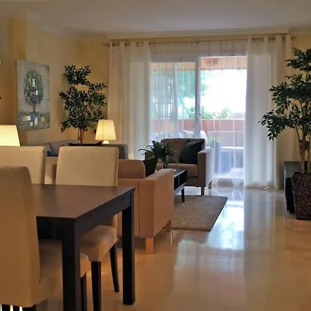 R22 Three Bed With Appartement